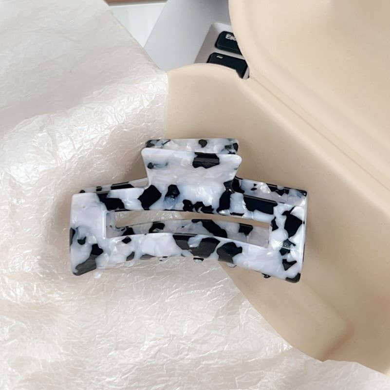 ANIMAL TORT CLIP