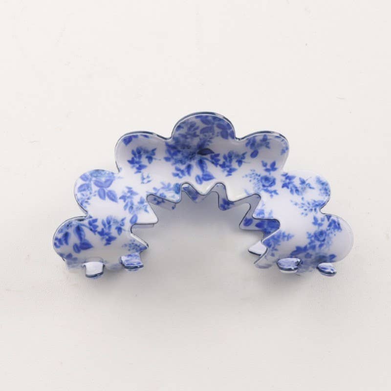PORCELAIN MOON CLIP