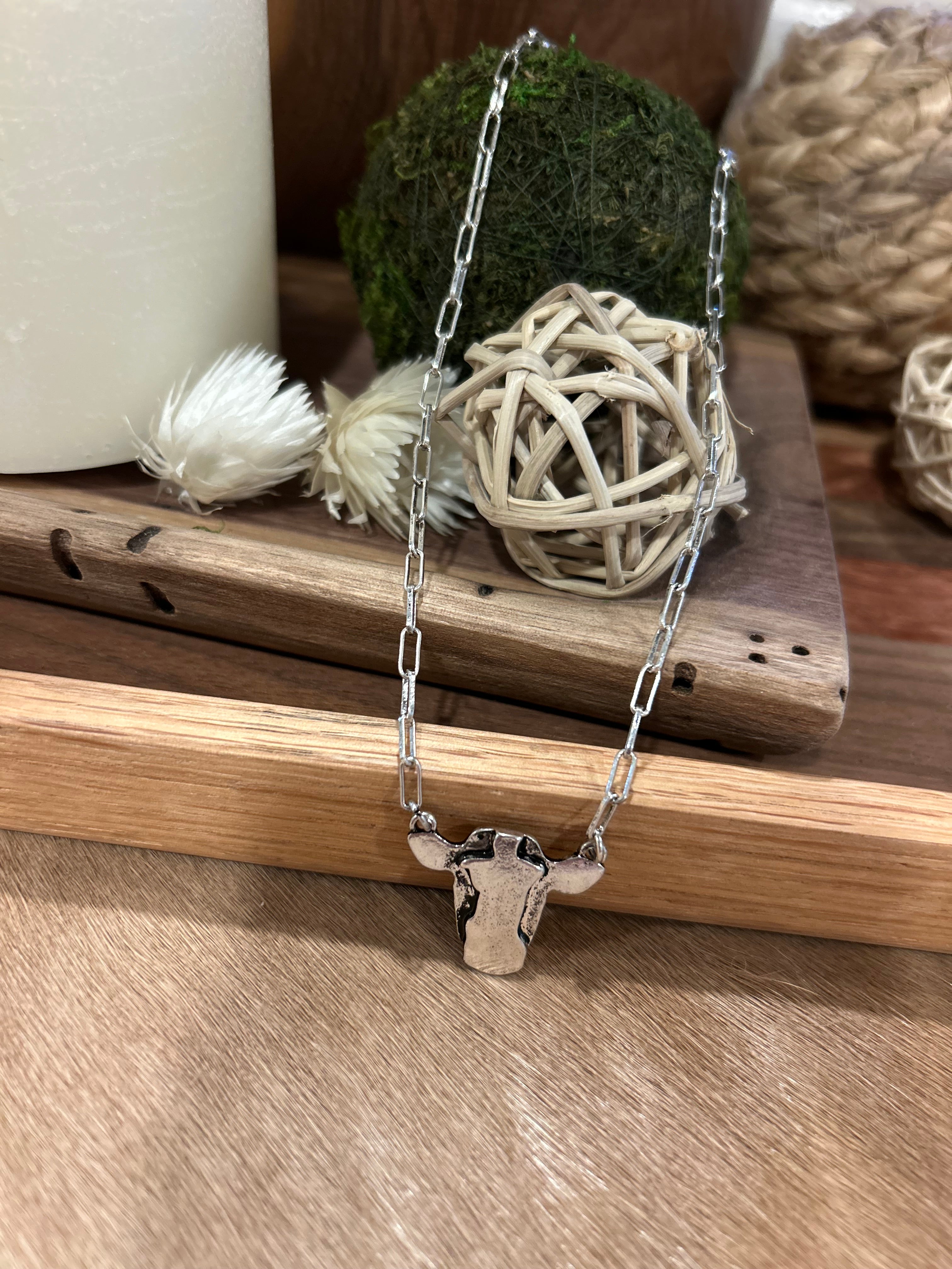 Clara Belle Necklace