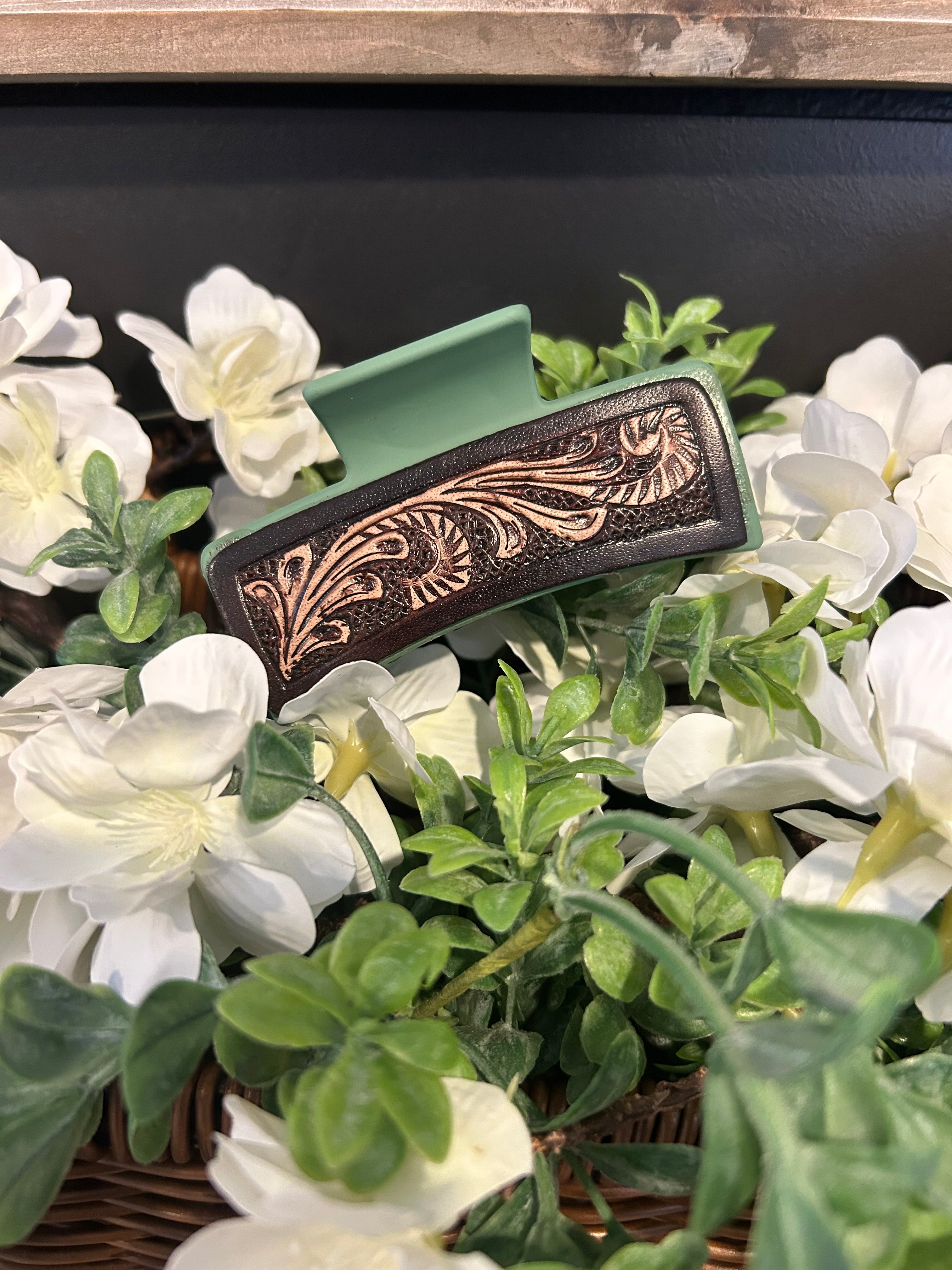 Tooled Green Claw Clip