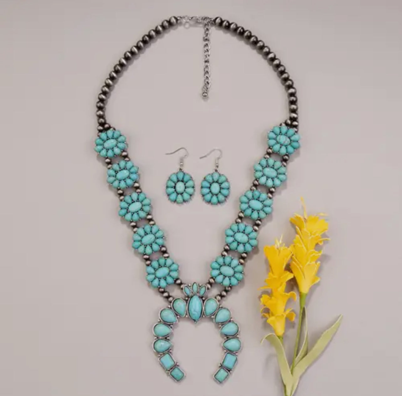 Turquoise Flowers Necklace