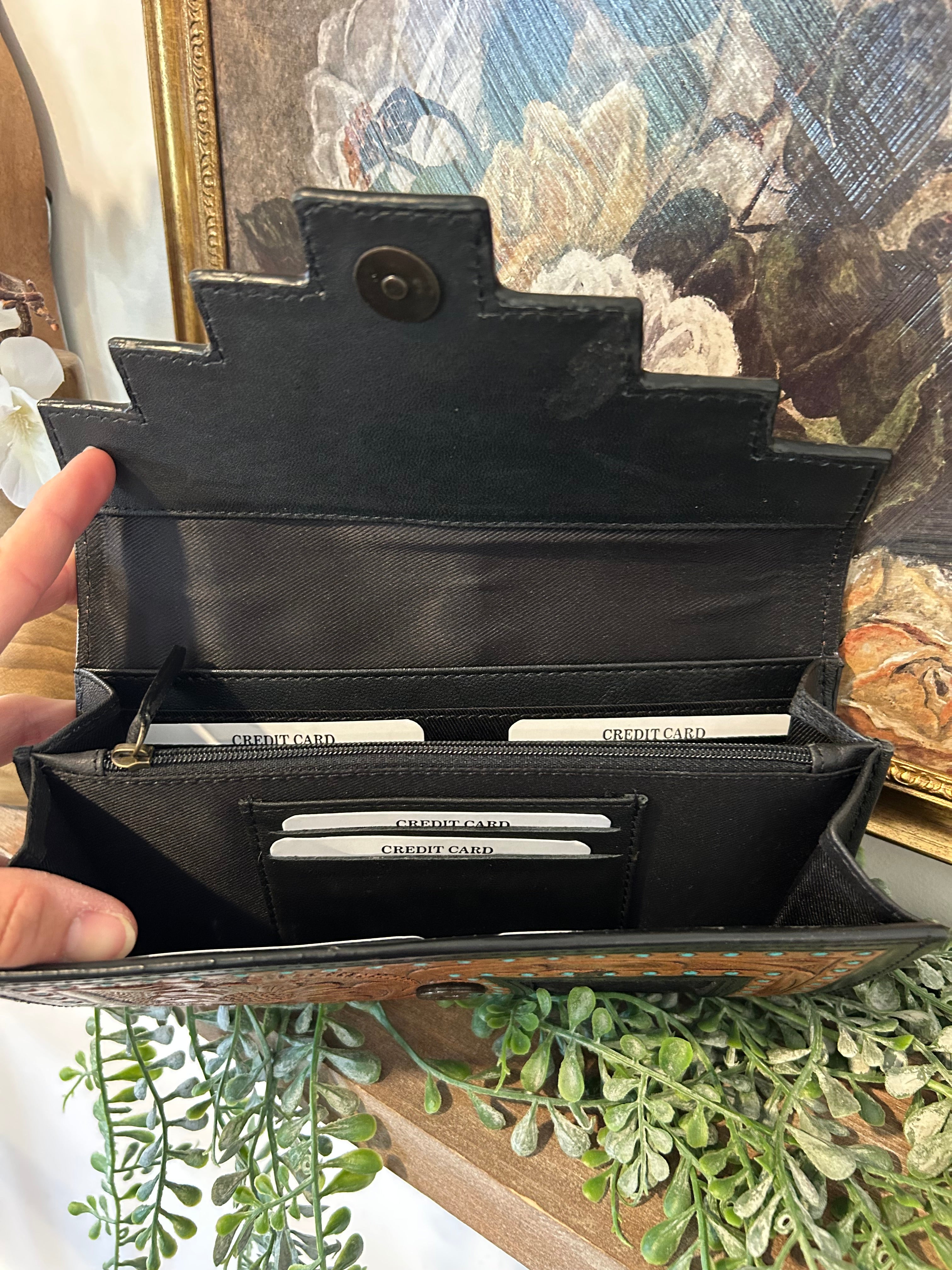 Darlene Wallet