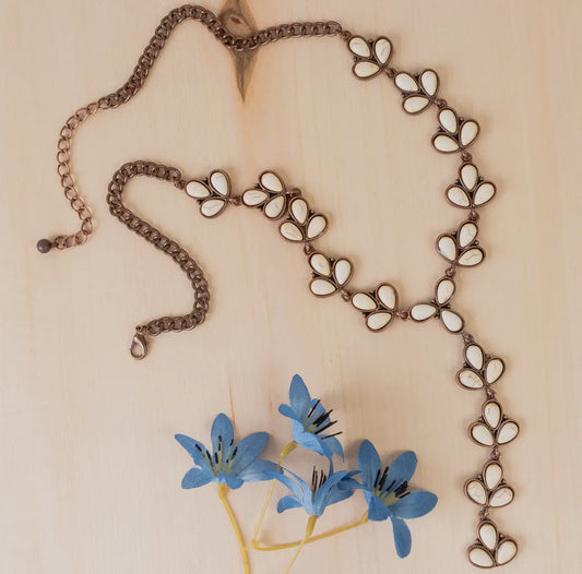 White Blossom Necklace