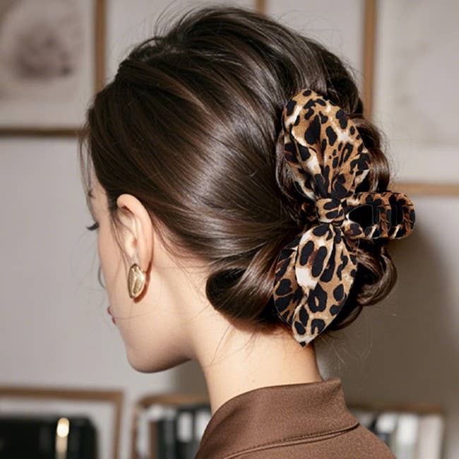 ANIMAL BOHO CLIP